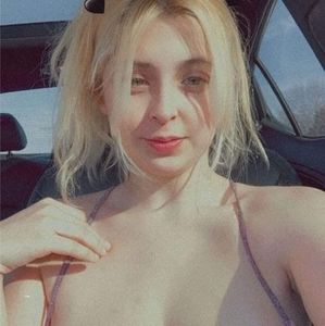 Meet your Posher, Lucy